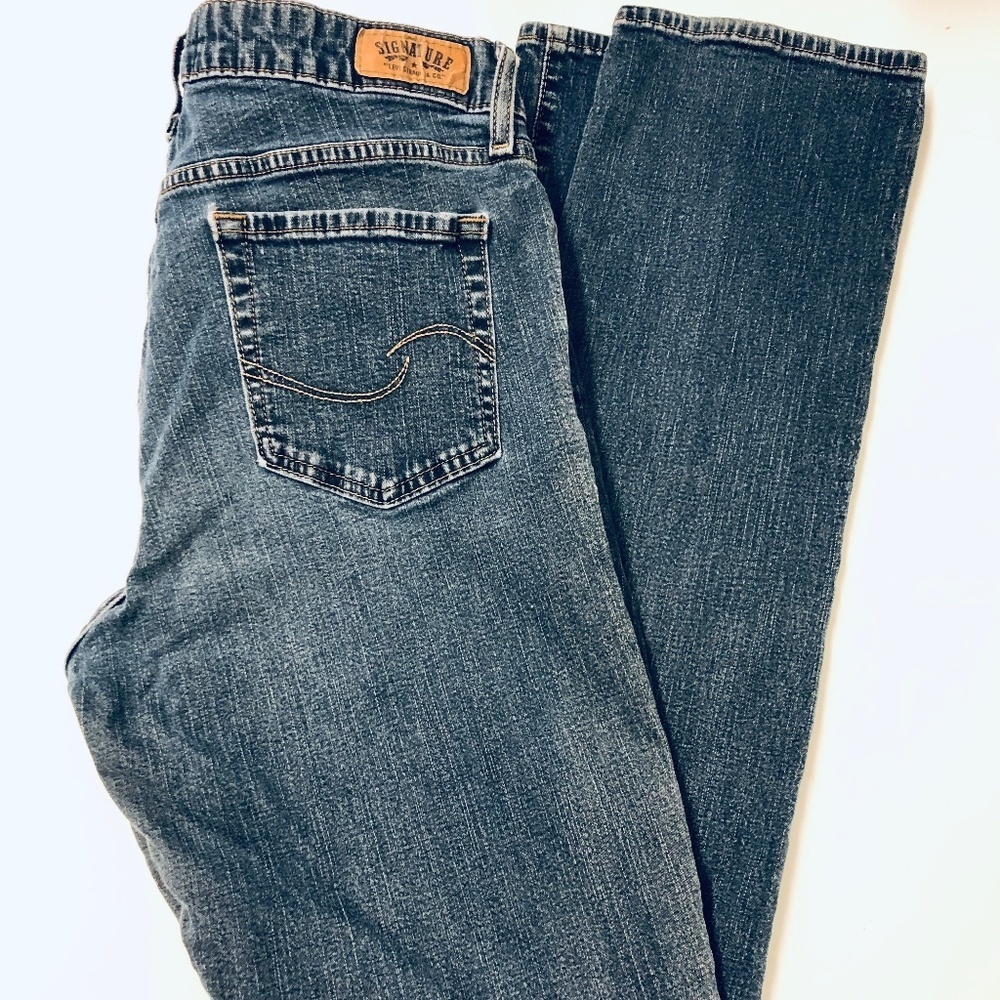 Levis Dark Wash Mid Rise Straight Leg Jeans